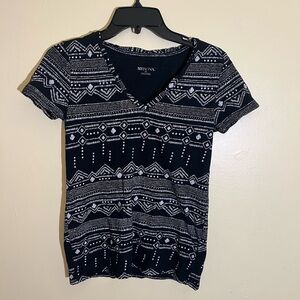 Merona Black and White Fitted Short Sleeve T-Shirt